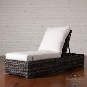 Roma Chaise Lounge Chair w/ Cushion
